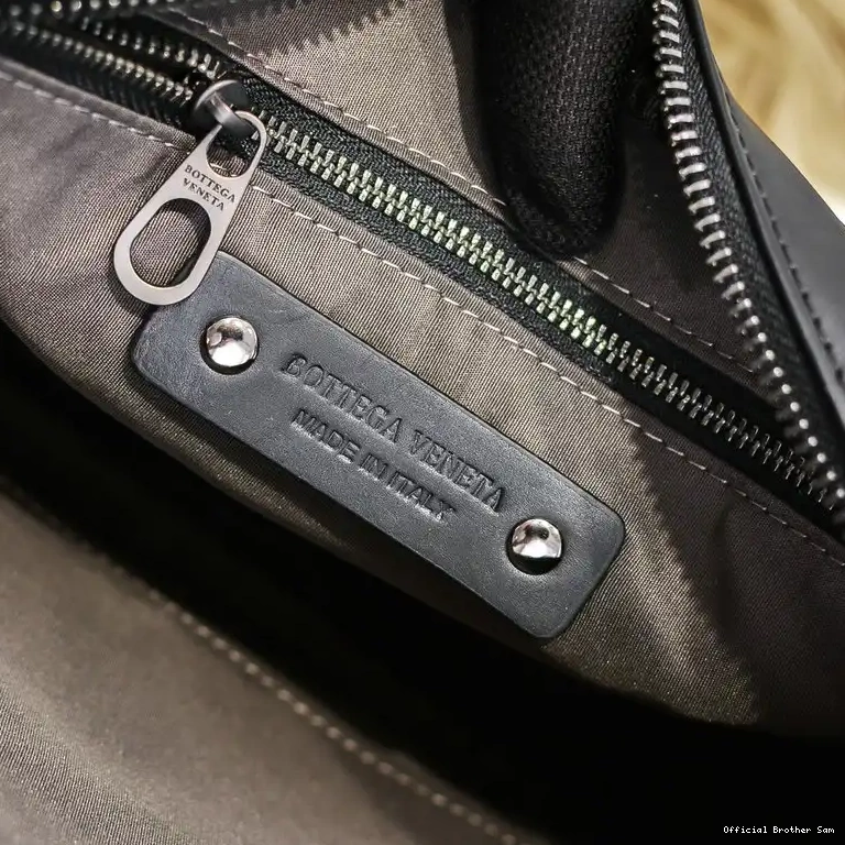 Official Brother Sam Bottega 2111YZ0021 Bags Veneta 0711